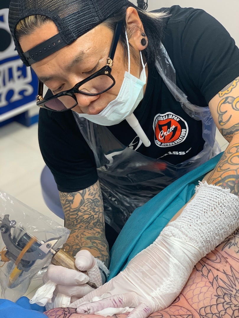 タトゥー Genko Tattoo 今日は バックピースの続き ドラゴンタトゥー Blog Genko Tattoo Studio